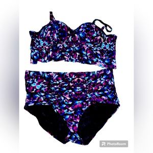 Excellent torrid 2 piece bikini , in excellent shape ♥️♥️